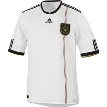 tl_files/fahrschule_lange/img/gallery/Sponsoring FV 68 Gebsattel/Deutschlandtrikot aktuell.jpeg
